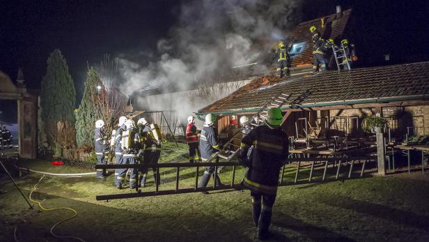 Feuerwehreinsatz bei Wohnhausbrand in Zöbing
