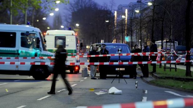 Berlin: 22-Jähriger stirbt im Kugelhagel