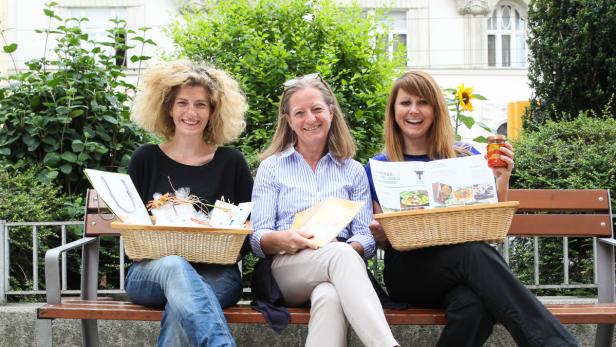 Margit Johannik (Mitte) und ihre Kolleginnen von der IG Siebensternviertel wollen in Zukunft auch andere „Impulsmärkte“ organisieren.