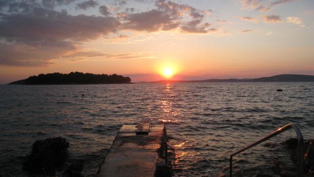 Sonnenuntergang vor Maslinica: Aus dem Farbkatalog der dalmatinischen Insel Solta