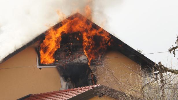 Waldviertel: Frau starb in brennendem Haus