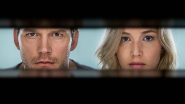 Chris Pratt und Jennifer Lawrence in dem Sci-Fi-Film &quot;Passengers&quot;