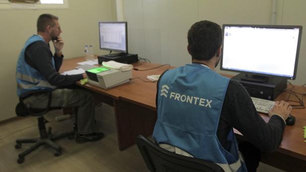 Frontex-Beamte auf Lesbos