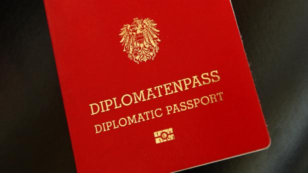 Diplomatenpass: Weiter alte Regeln