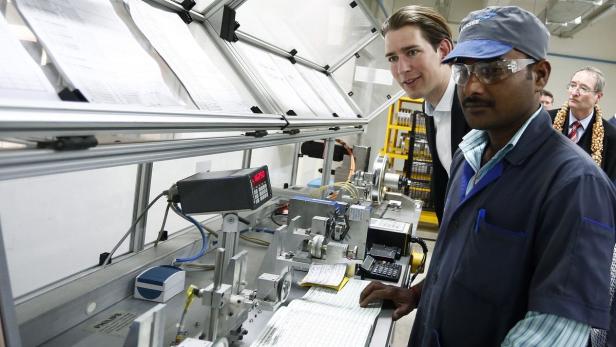 Sebastian Kurz beim Besuch des Forschungslabors der Firma Infosys in Bangalore