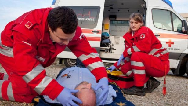 Rettungsdienste operieren künftig in acht verschiedenen Regionen.