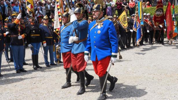 Traditionsregimenter aus vielen ehemaligen Ländern der k.und k. Monarchie nahmen an Gedenkfeier teil