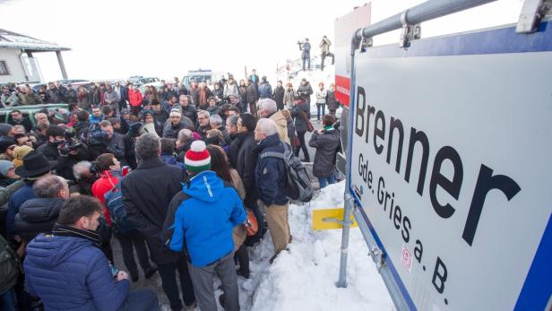 Demonstration am Brenner am 20. Februar 2016.