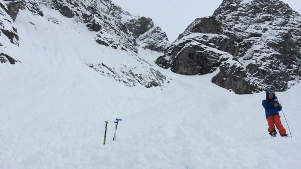 Ein Tourengeher wurde unter der Lawine am Ankogel begraben.