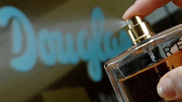 Finanzinvestor CVC schluckt Parfümeriekette Douglas