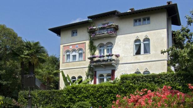Heller hat die Villa samt 10.000 m2 Grund 1988 gekauft.