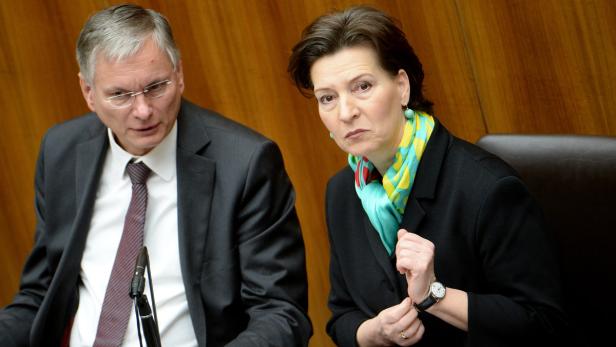 Die Bundesminister Alois Stöger (SPÖ) und Gabriele Heinisch-Hosek (SPÖ)