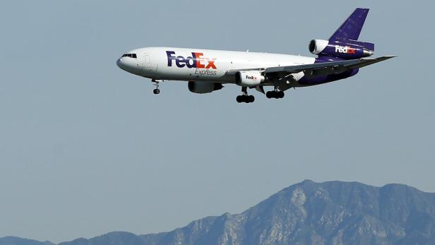 FedEx-Flieger: Nach der Fusion werde die Europa-Zentrale von FedEx am TNT-Sitz in Hoofddorp bei Amsterdam angesiedelt.