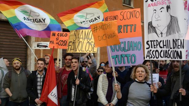 Homosexuellenverbände protestierten gegen Matteo Renzi
