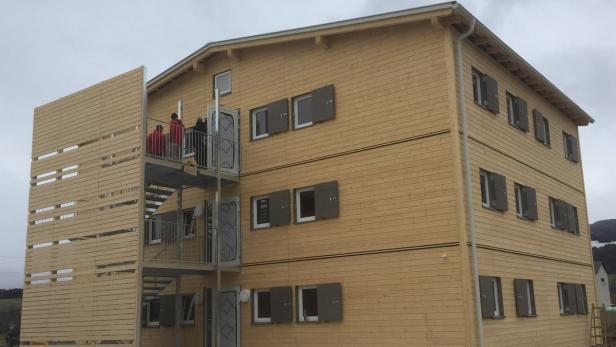 Häuser für Asylwerber in Tamsweg - knapp 300 werden nun nach Kasern ziehen.