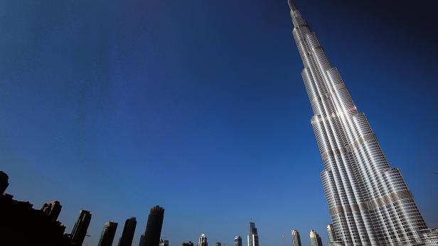 ... verfügt mit dem 828 Meter hohen Burdsch Chalifa bereits über das höchste Gebäude der Welt.