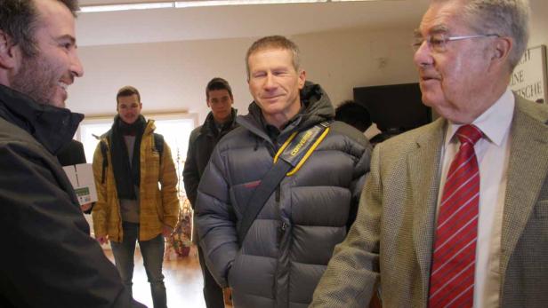 Heinz Fischer begrüßt die engagierten Jungs