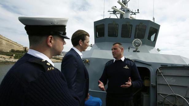 Außenminister Sebastian Kurz (ÖVP) besichtigt Frontex-Schiff