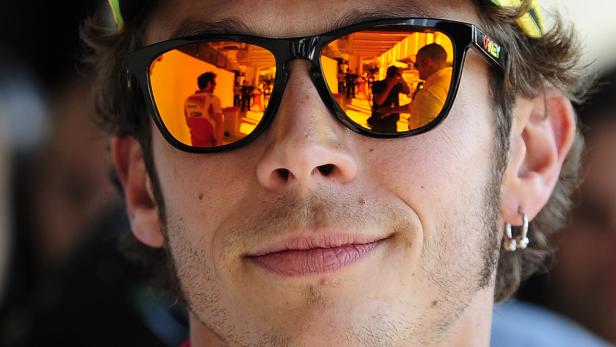 Oakley ehrt Valentino Rossi