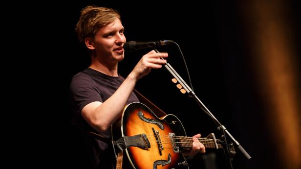 George Ezra: Souveräner Newcomer