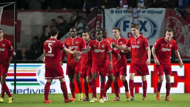 NETHERLANDS SOCCER EREDIVISIE Drei-Punkte-Abzug für Twente Enschede