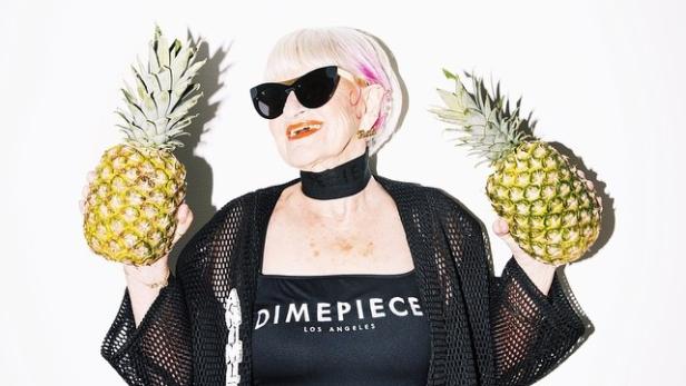 1599938_1578118785792165_352581410_n.jpg Coole Instagram-Oma wirbt für Bademode