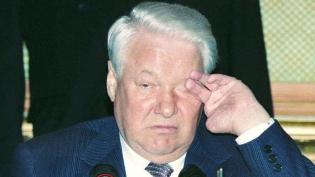 Russland - Zahl der Pleiten: 5 Väterchen Russland hat schon fünf Mal zu tief in die Taschen gegriffen - zuletzt 1998 unter Boris Jelzin (im Bild). Danach ging es aber bergauf. 2006 galt Russland sogar als schuldenfrei.