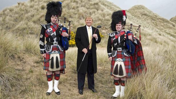 Trump (Handicap 3 bis 4) kaufte sich auch im schottischen Golf-Mutterland ein.