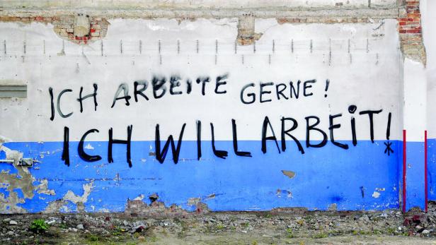 Die Arbeitslosigkeit in Österreich ist gestiegen. Aber auch die Dauer wuchs an: Arbeitslose waren 2014 im Schnitt 104 Tage lang ohne Job, das ist eine ganze Woche mehr als noch im Jahr davor (97 Tage).