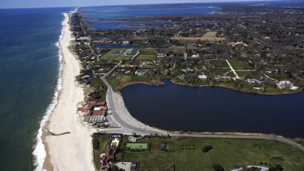&quot;Die Sandkiste der Superreichen&quot; werden die Hamptons genannt: Die Immobilienpreise explodieren wie die Boni der Banker.
