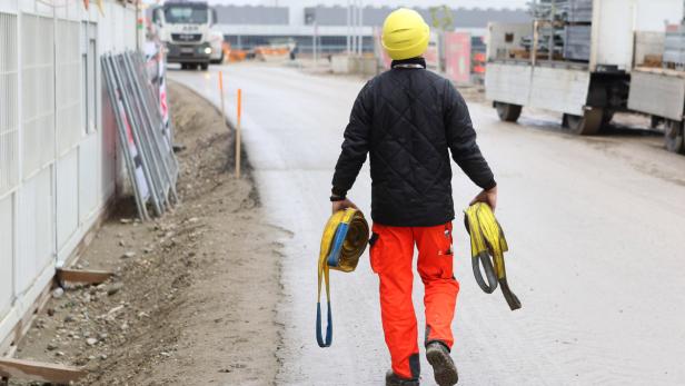 Trotz &quot;Wettereffekt&quot; in der Baubranche wird die Arbeitslosigkeit hoch bleiben.