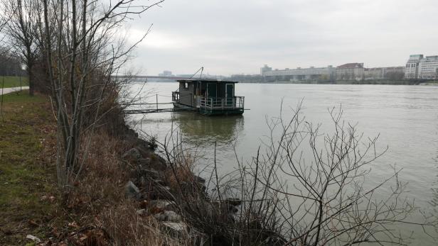 Donaustrom: Längst könnten hier Fritz Mondls Mini-Kraftwerke Strom produzieren