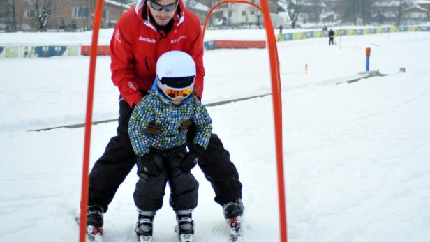 Heimische Skischulen kämpfen mit ausländischer Konkurrenz.