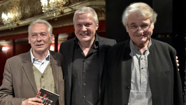 Silberglanz: Die Dramatiker Felix Mitterer (l.) und Peter Turrini (r.) mit Josefstadt-Direktor Herbert Föttinger