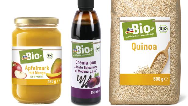 Drei Produkte von dm Bio: Apfelmark mit Mango, Crema mit Balsamico und Quinoa.
