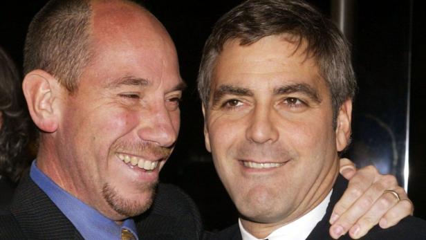 Miguel Ferrer und George Clooney
