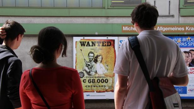 Wanted Turnusärzte gesucht und ein Gehalt von 68.000 Euro stehen auf dem Plakat