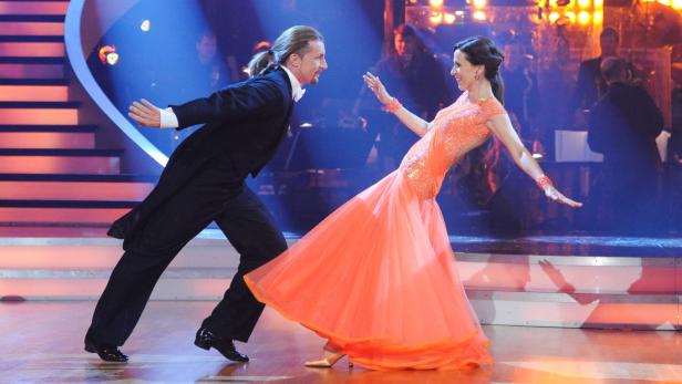 Dancing Stars: Blumen, Blessuren und ein kleiner Ausrutscher