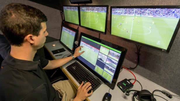 Video-Referees hätten drei Viertel der Fehlentscheidungen verhindert.