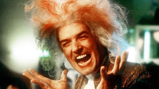 Falco im Video zu &quot;Rock Me Amadeus&quot;