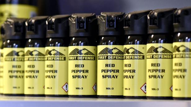 Bei dem Streit kam Pfefferspray zum Einsatz (Symbolbild)