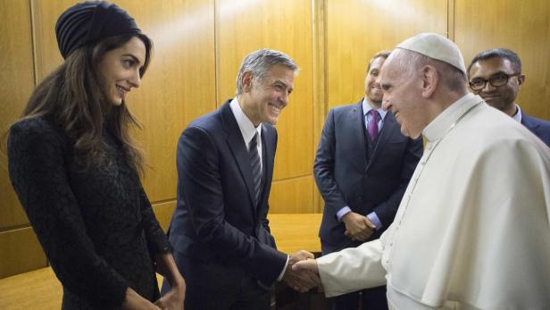 Amal und George Clooney zu Besuch im Vatikan.