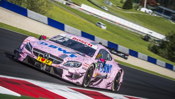 Auer und sein &quot;Pink Panther&quot; stechen im DTM-Feld heraus.