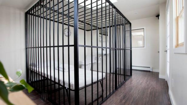 Ein-Dollar-Schlafplatz hinter Gittern
