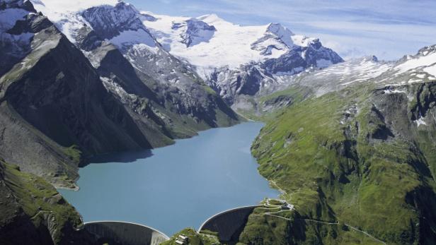 Speicherkraftwerke wie hier in Kaprun springen ein, wenn Windräder still stehen