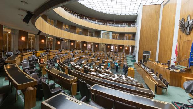 Wer wusste wann vom TBC-Fall? Wirbel nach Krankheitsalarm im Parlament