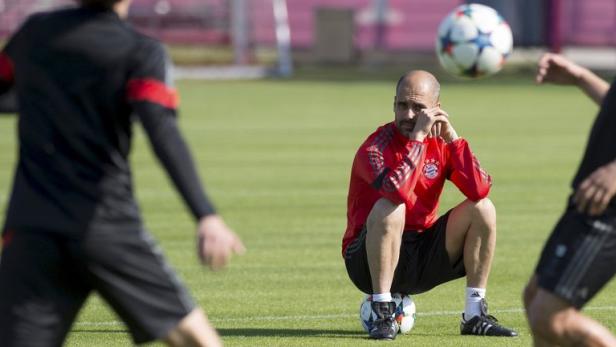 In der Unruhe liegt die Kraft: Bayern-Trainer Josep Guardiola liebt solche Drucksituationen wie vor dem Match gegen den FC Porto.