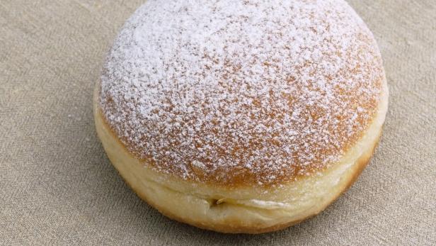 1. Platz: Oberlaa, 1,90 Euro frischer Duft, wenig Staubzucker, sehr fluffiger Teig