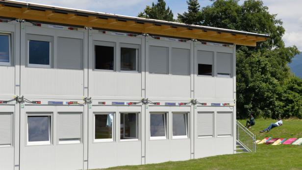 Container für Asylwerber in der Innsbrucker Triendlgasse