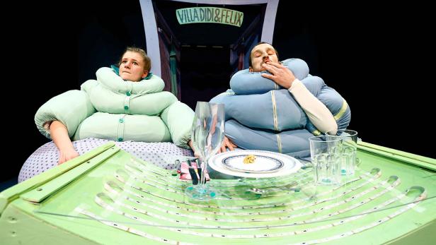 Szenenfoto aus &quot;Dicke Didi, fetter Felix&quot; vom TaO! (Theater am Ortweinplatz, Graz)